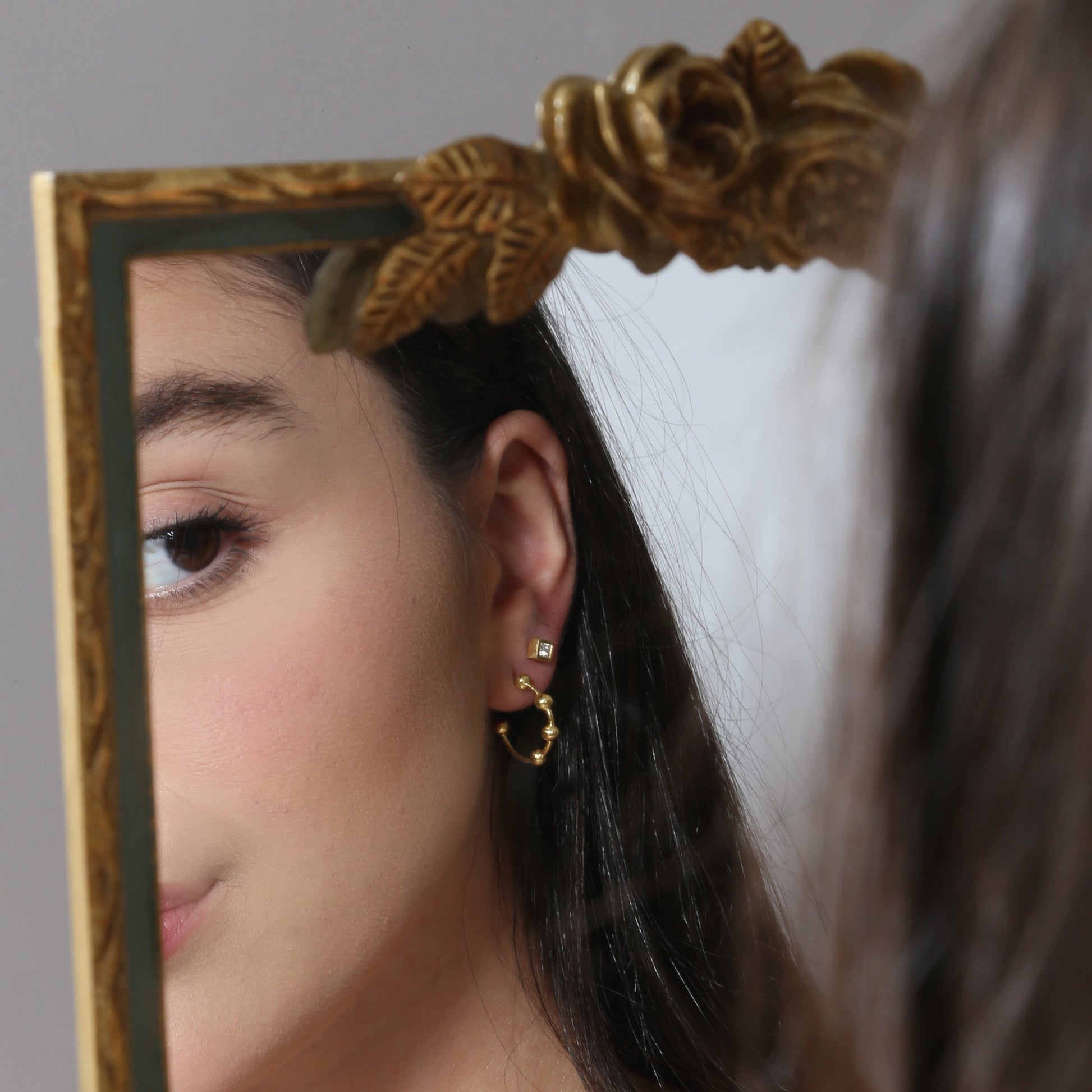 1441 h. square dimond earrings - pair